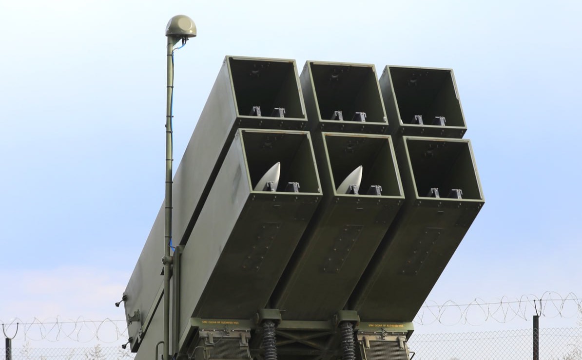 На знімку — пускова установка українського зенітного ракетного комплексу Nasams. Фото: Управління комунікацій Командування Повітряних Сил