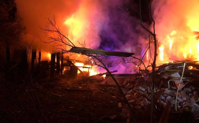 Унаслідок падіння уламків збитої ворожої цілі відбулися загорання. Фото: тг-канал Миколи Калашника