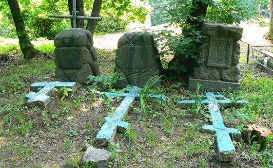 Деякі поховання з Щекавицького цвитаря збреглися до наших днів. Фото ілюстративне: RISU