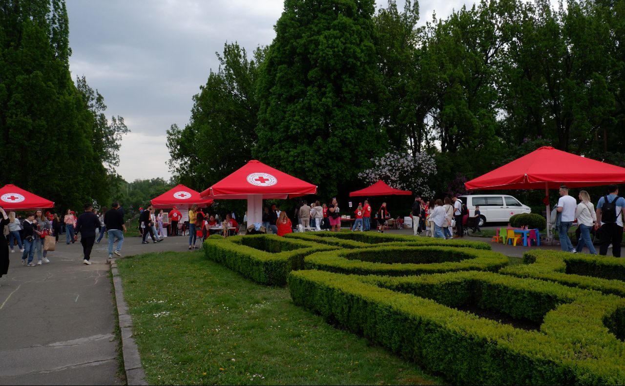 Акція в ботсаду. Фото: Наталка Марків