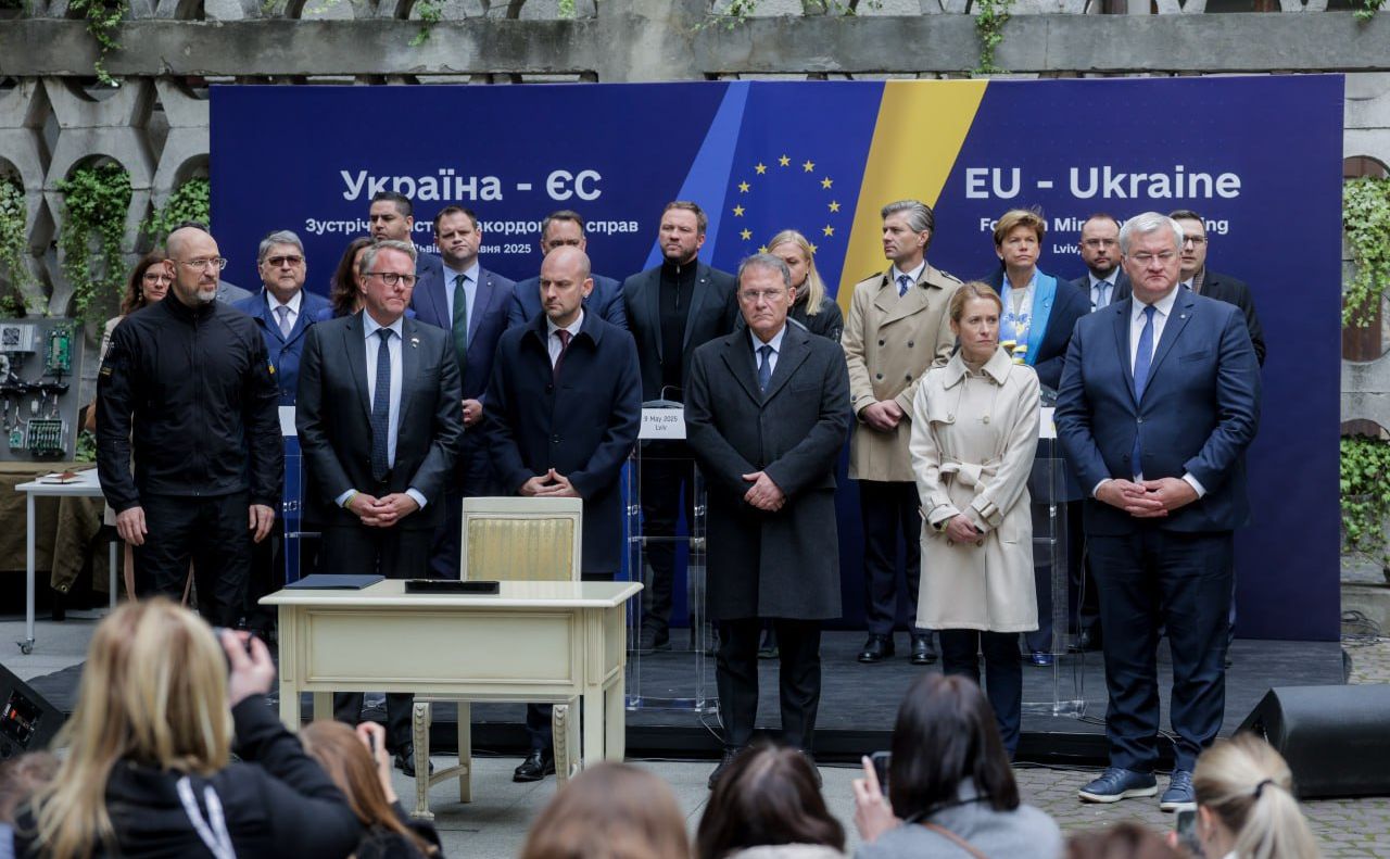 Денис Шмигаль повідомив про те, що ЄС виділив російські гроші на оборону України. Фото: Д.Шмигаль, телеграм