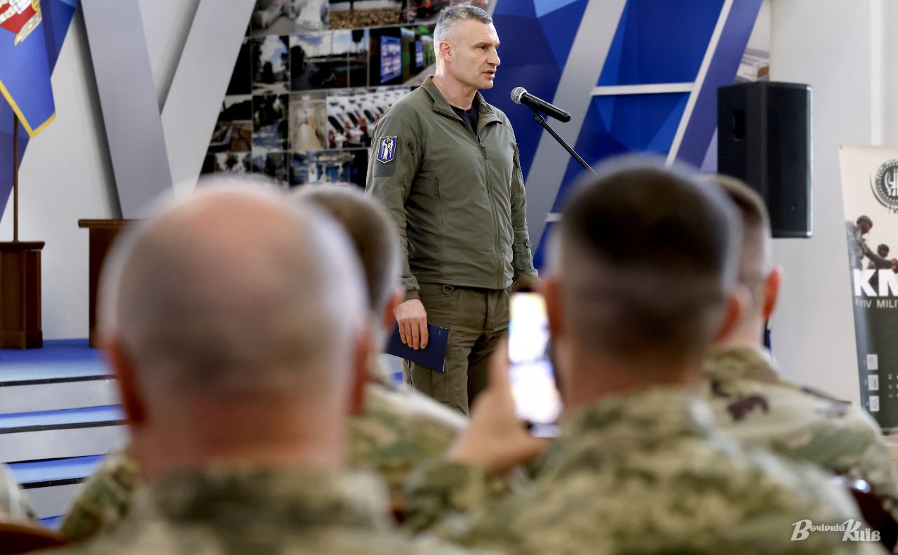 Мер Києва відзвітував про допомогу військовим від столиці. Фото: Борис Корпусенко