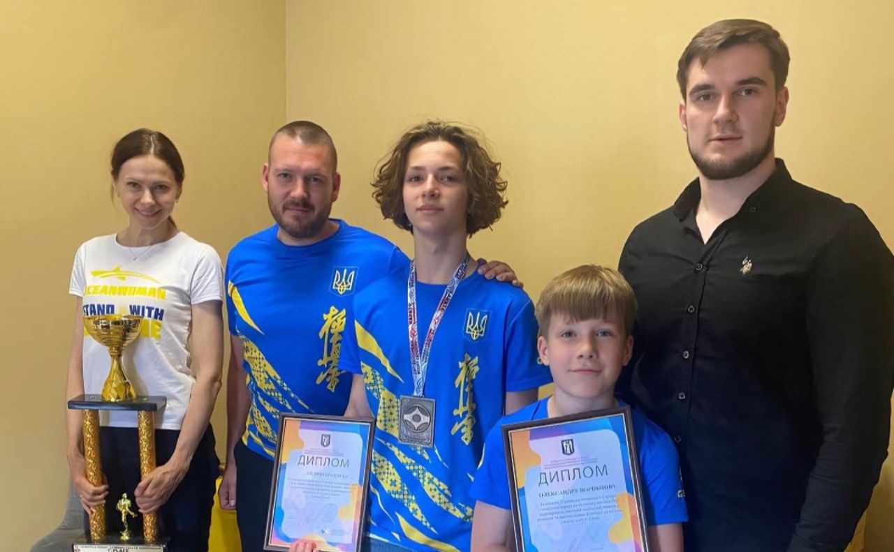 Юлія Хан вручила нагороди. Фото: Київська міська рада