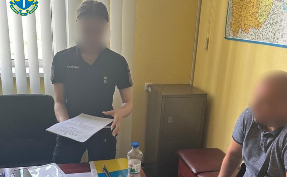 Посадовцю столичного Держрибагентства вручили підозру за неправдиві дані у декларації. Фото: Київська міська прокуратура