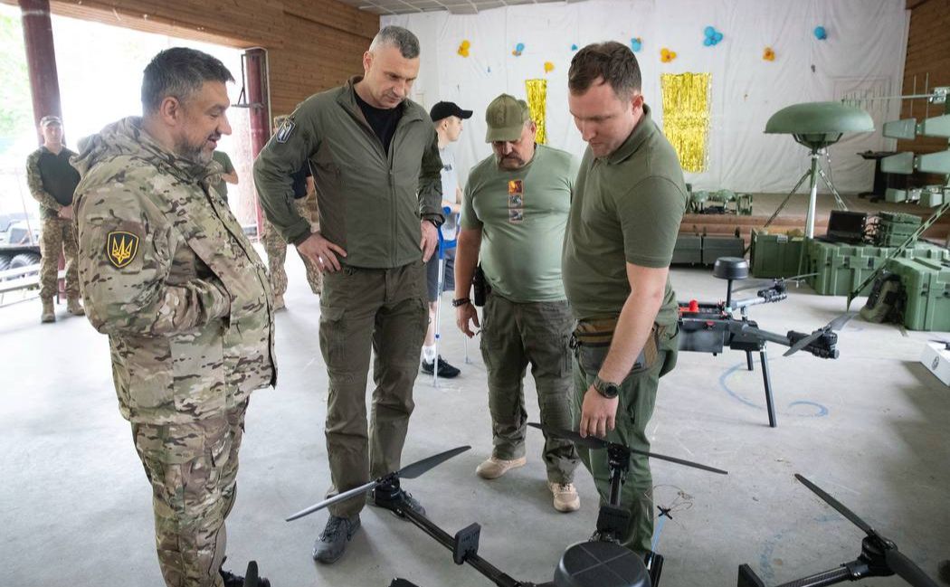 Кличко відвідав бійців батальйону «Свобода» 4-ї бригади ОП «Рубіж». Фото: ТГ Віталія Кличка