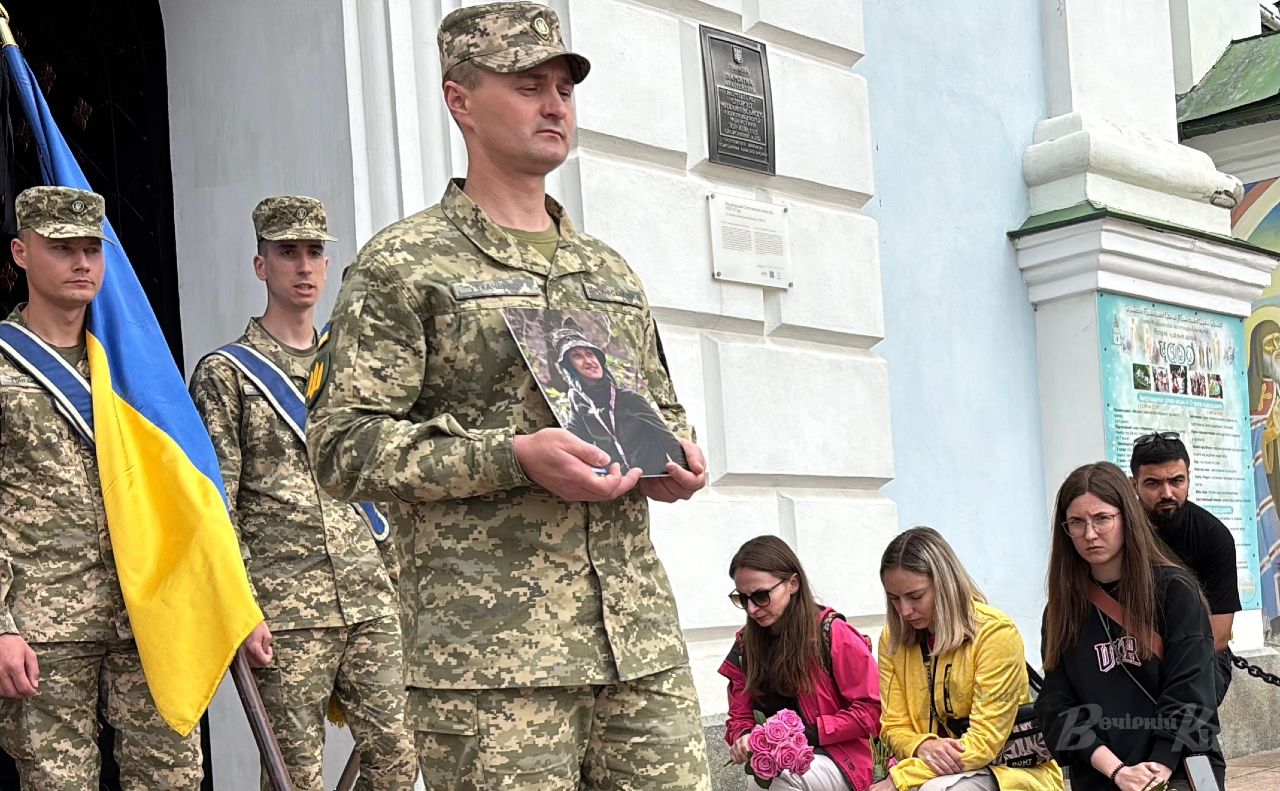 Військову відспівували у Михайлівському Золотоверхому. Фото: Анна Білоус