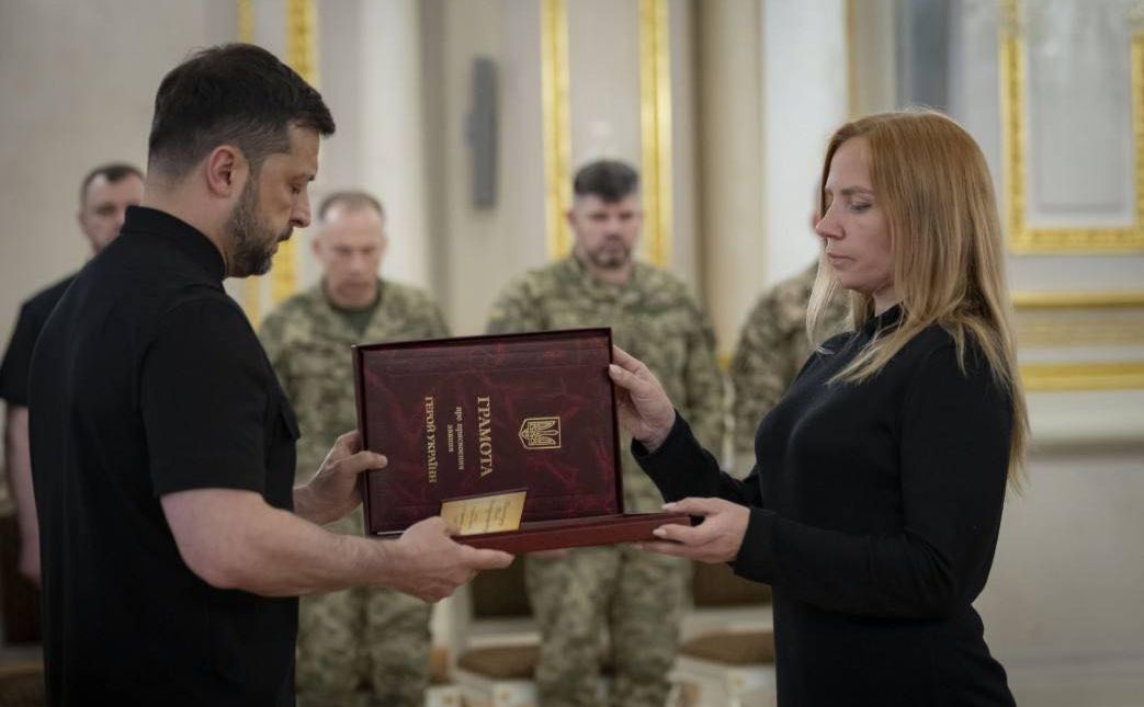 Орден «Золота Зірка» вручили родині загиблого. Фото: ГУР МОУ