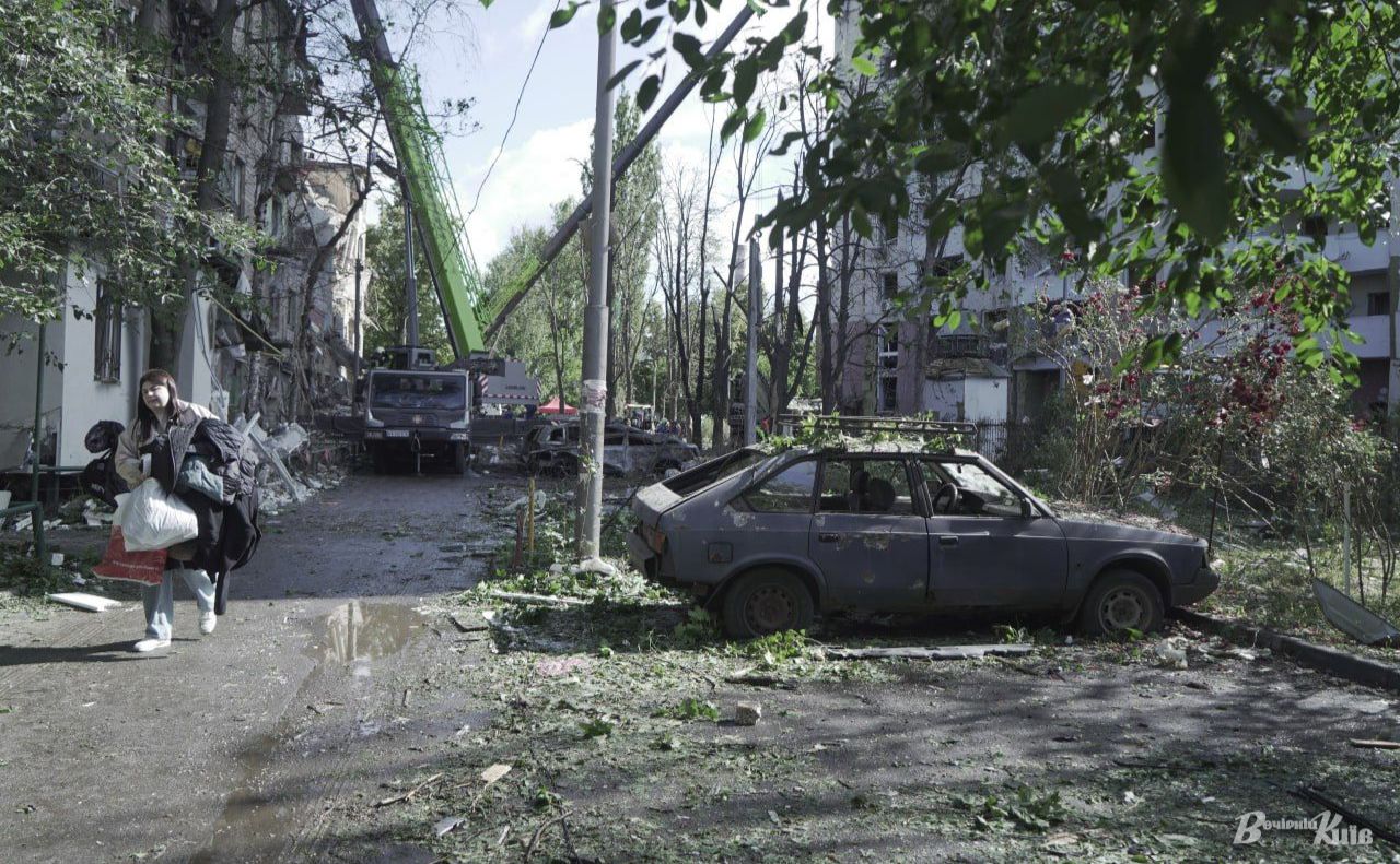 Після обстрілу Києва. Фото: Олексій Самсонов