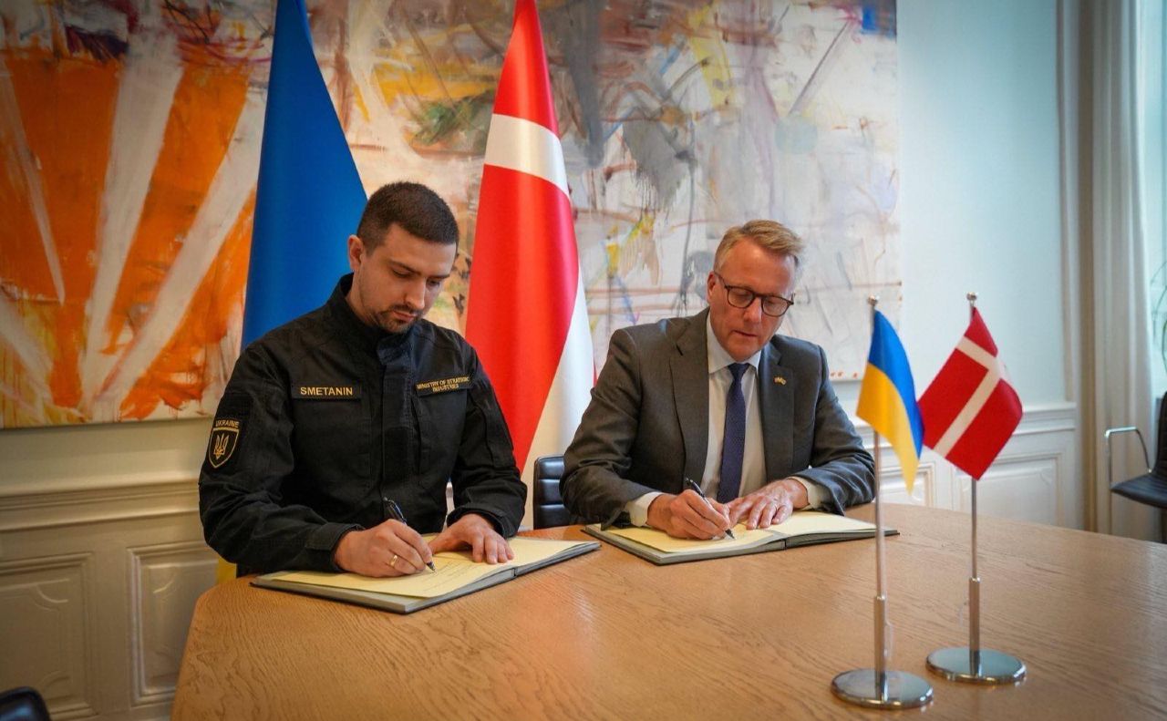 Міністр з питань стратегічних галузей промисловості Герман Сметанін та міністр промисловості Данії Мортен Бьодсков. Фото: Герман Сметанін / Facebook