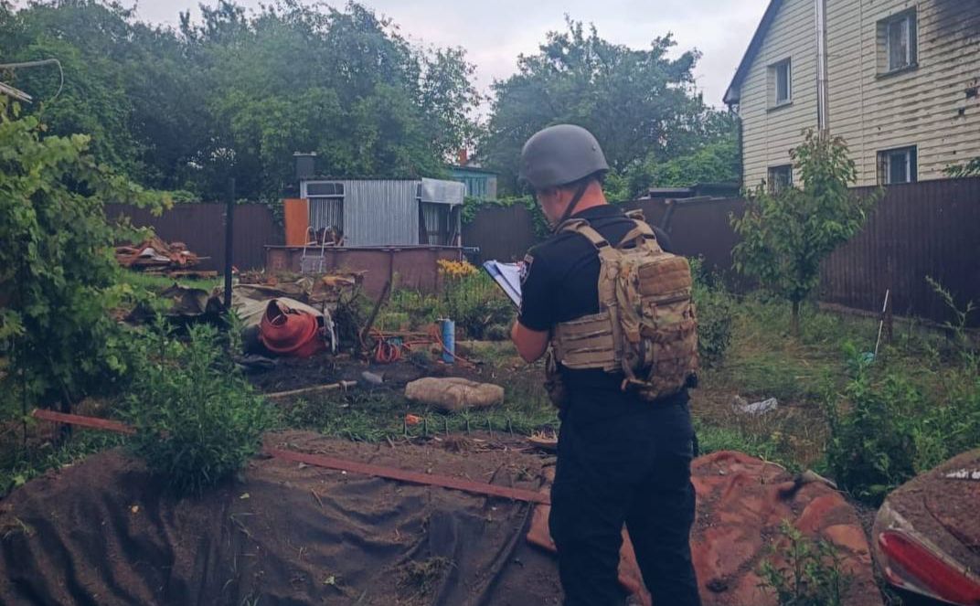 Поліція в столичному регіоні фіксує наслідки атаки рф. Фото: Поліція Київщини