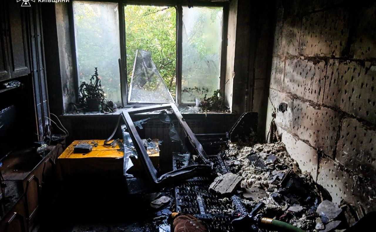 Пожежа в багатоквартирному будинку. Фото: ДСНС Київщини
