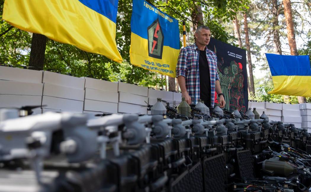 Віталій Кличко передав чергову партію безпілотників. Фото: тг-канал Віталія Кличка