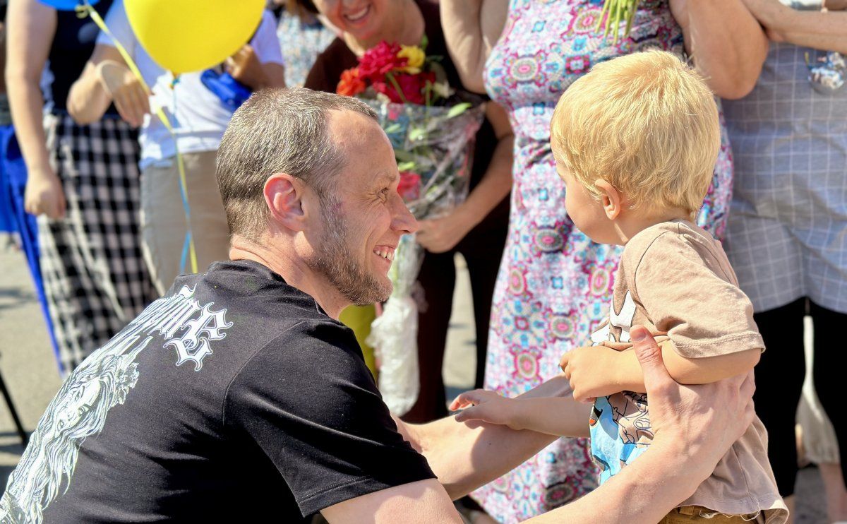 Коли Віталій потрапив у полон, його дружина Альона була на 7 місяці вагітності. Фото: ДПСУ