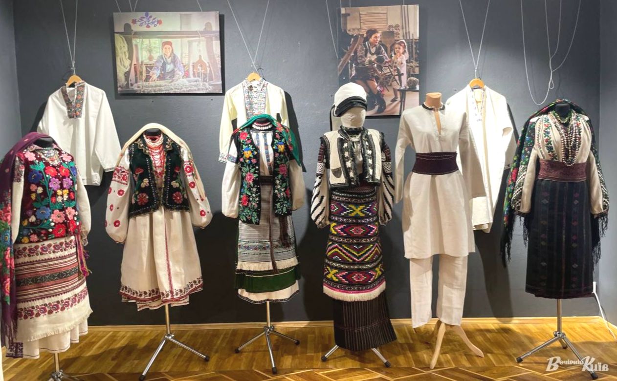 Виставка народних строїв є однією з наймасштабніших за останні роки. Фото: Тетяна Асадчева