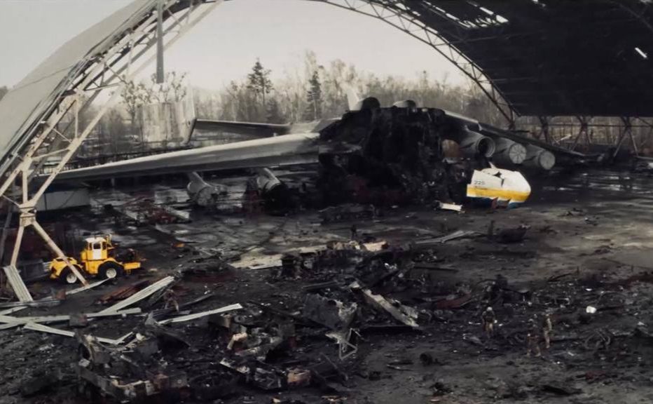 Знищена «Мрія» у Гостомелі. Кадр з фільму