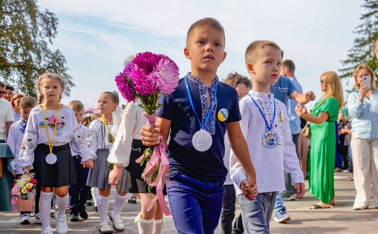 Маленькі учні. Фото: Бучанська міська рада