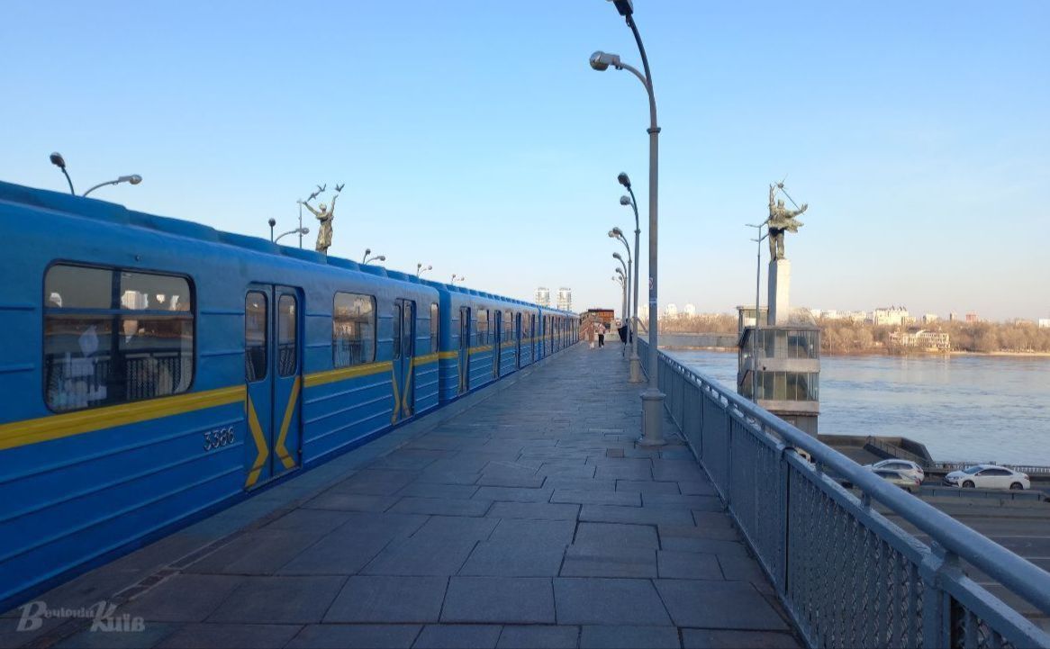 Столична станція метро. Ілюстративне фото Бориса Корпусенка