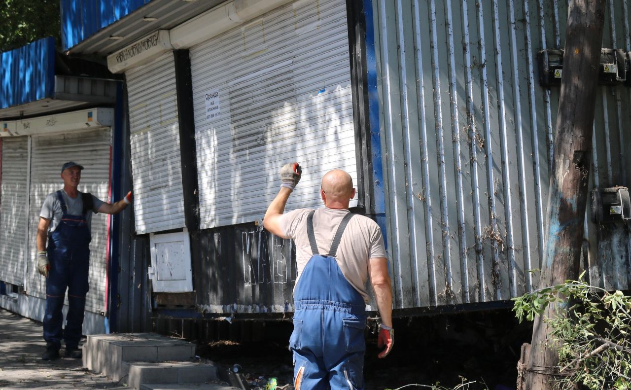 Демонтаж на проспекті Європейського Союзу. Фото: КП «Київблагоустрій»