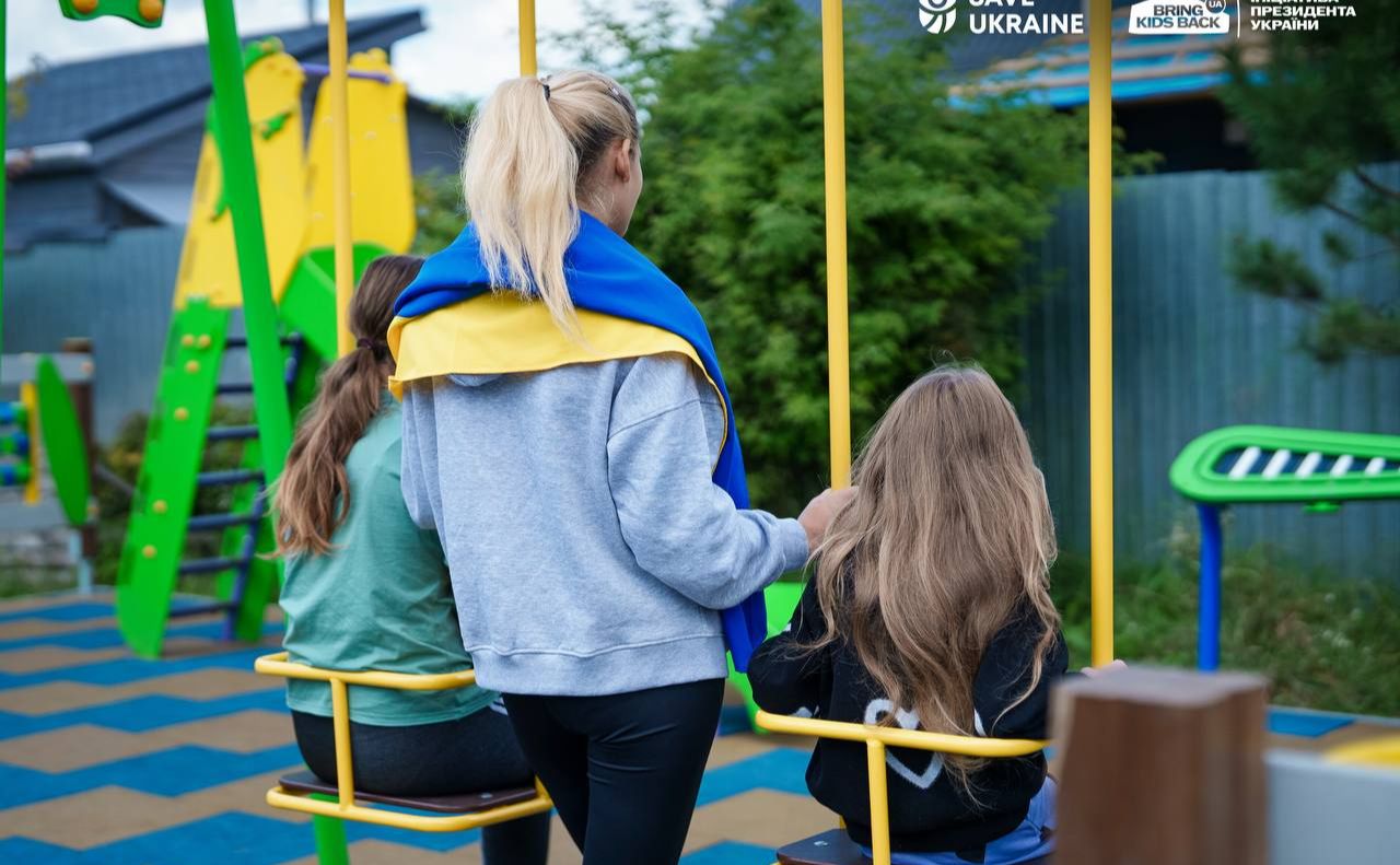 Юній українці повернулись з тимчасово окупованих територій України. Фото: А.Єрмак, фейсбук