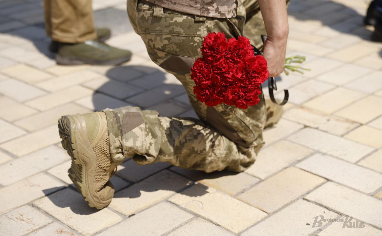 На фронті загинув воїн Любомир, син відомої художниці Марини Соченко