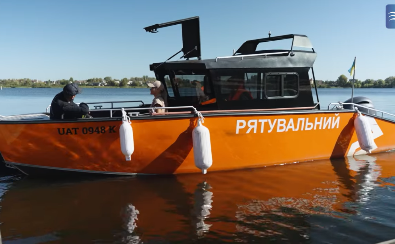 Під час перевірки «Плесо» використало свій маломірний флот. Фото: КП «Плесо»