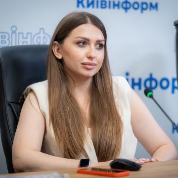 Олена Петришин