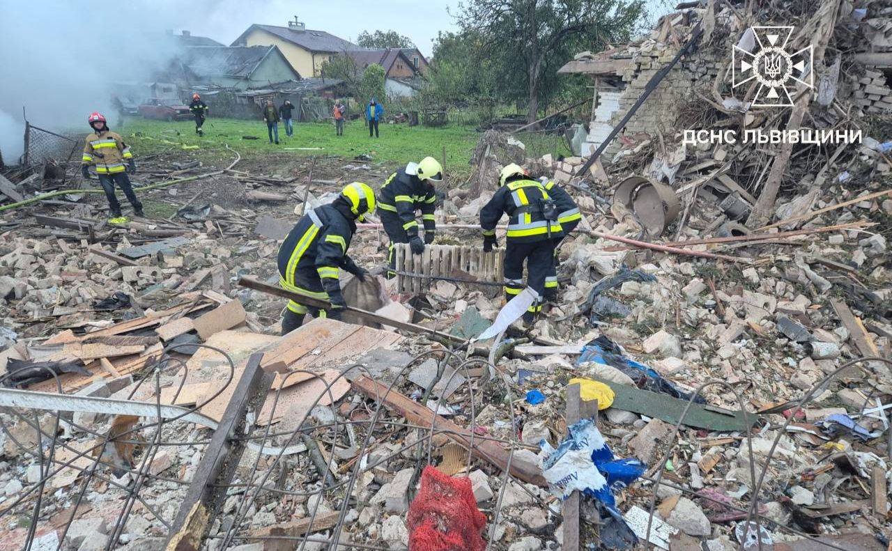 Зруйнований вщент будинок на Львівщині. Фото: ДСНС