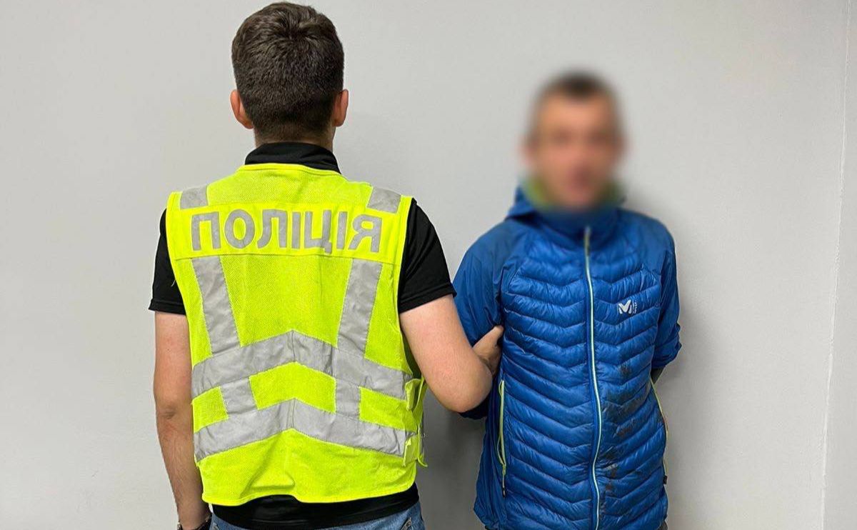 Оперативники затримали 44-річного місцевого мешканця. Фото: Нацполіція