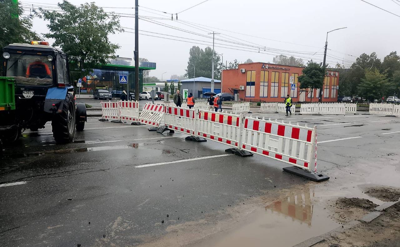 Рух перекритий в обидва напрямки. Фото: Шевченківська РДА
