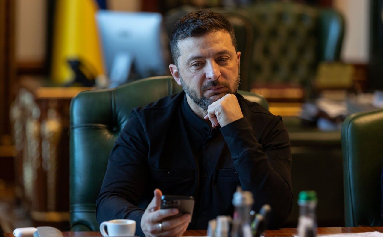 Володимир Зеленським мав телефонну розмову з Еммануелем Макроном. Фото: Офіс Президента