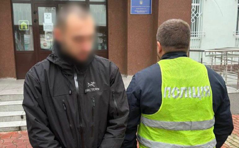 Хулігану загрожує незначний штраф або 15 діб арешту. Фото: Нацполіція