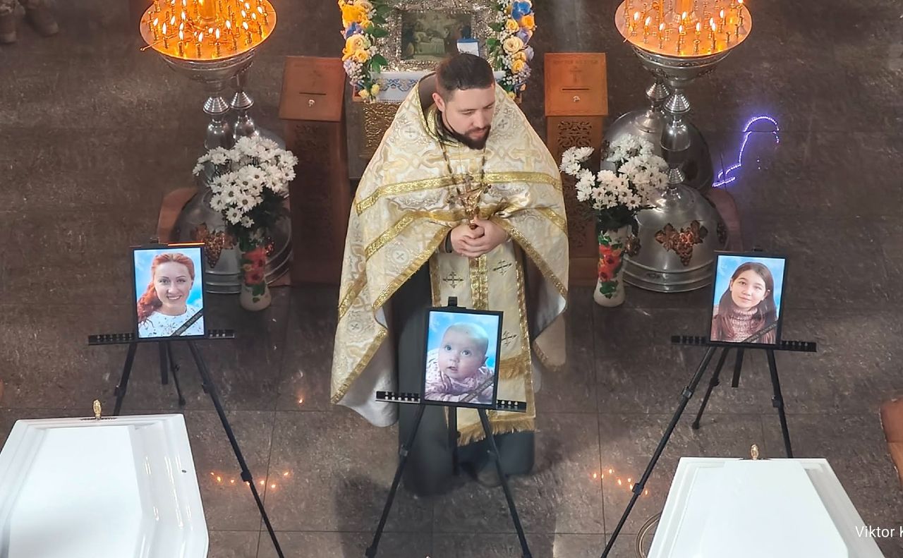 Росія вбила матір з немовлям і 12-річну дівчинку. Фото: Погребський вісник Фейсбук
