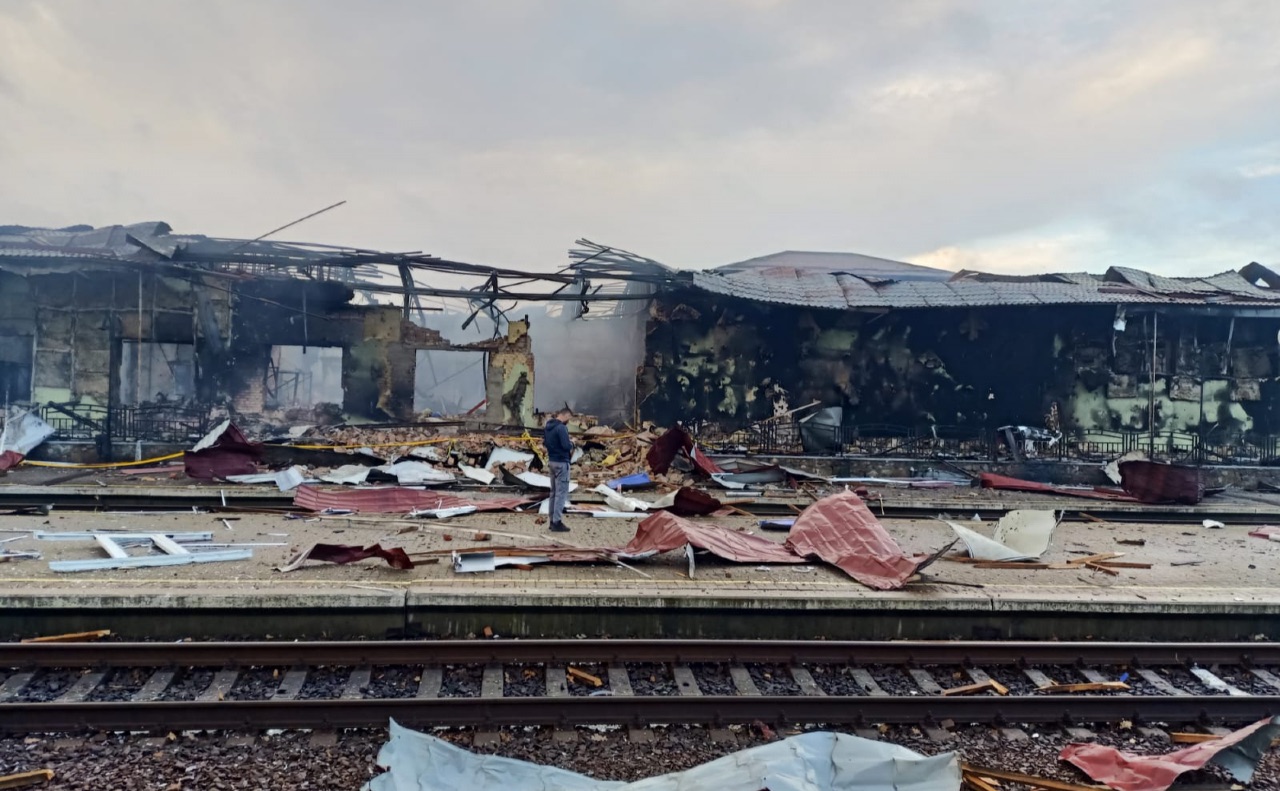 В «Укрзалізниці» запевнили, що роблять усе можливе, аби мінімізувати відставання від графіка. Фото: Олексій Кулеба