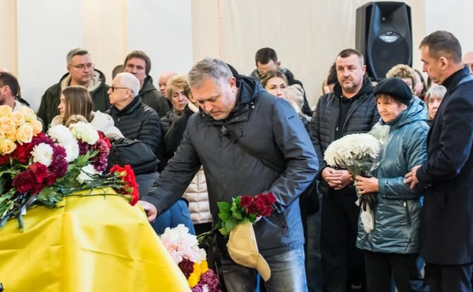 Вшанування пам’яті загиблого на фронті філолога і військового Антона Бондаренка. Фото: ННІФ КНУ ім.Т.Г.Шевченка, фейсбук