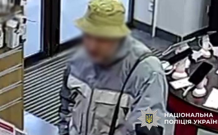 Грабіжник потрапив на камеру спостереження