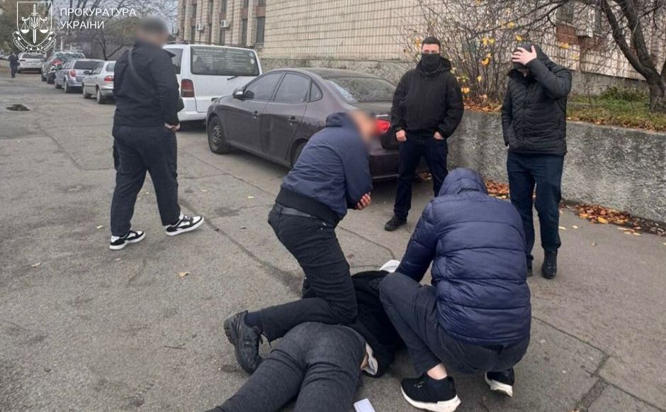Одного ворожого поплічника затримали «на гарячому» у столиці
