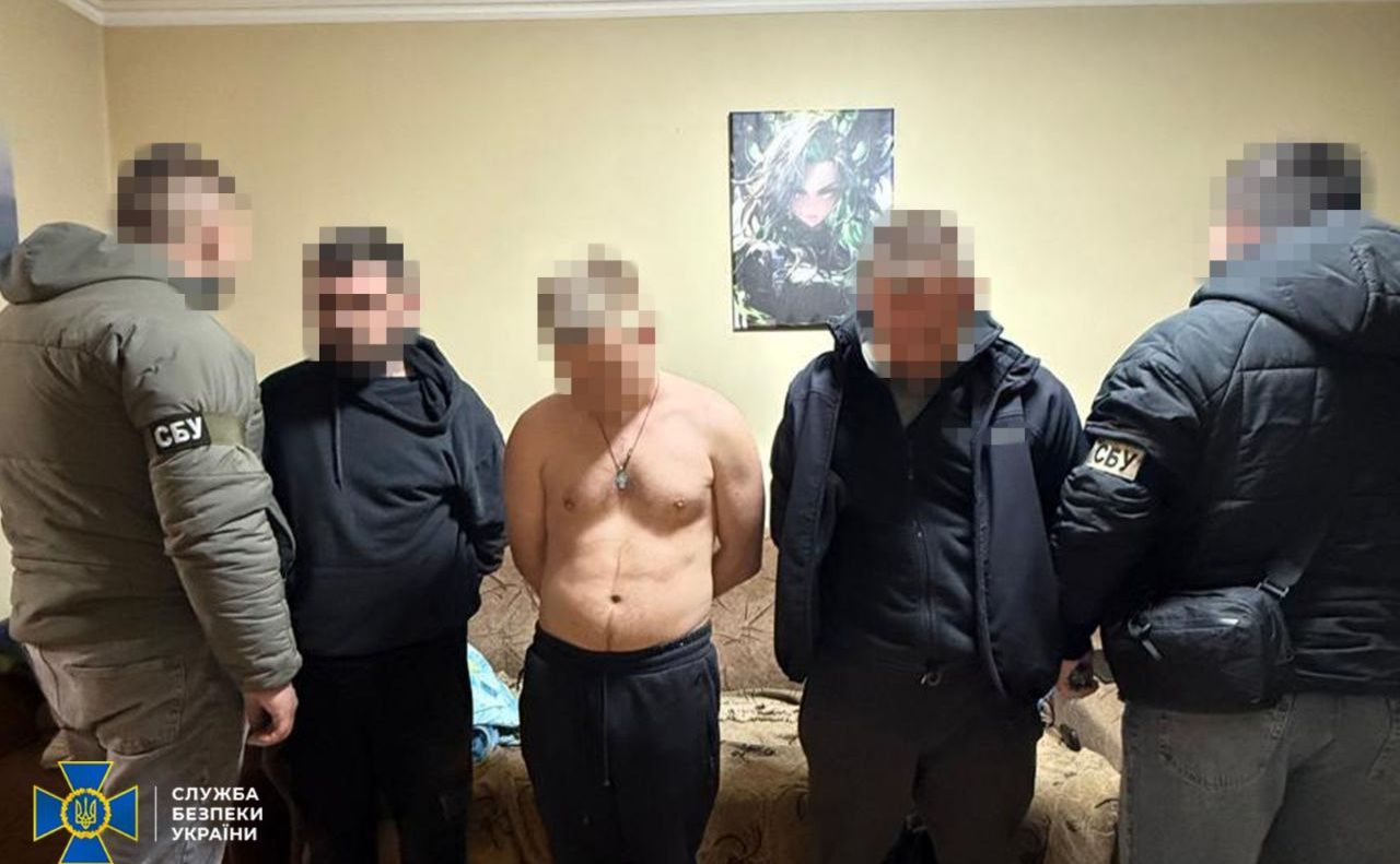 Підозрюваних затримали по гарячих слідах. Фото: СБУ (ТГ)