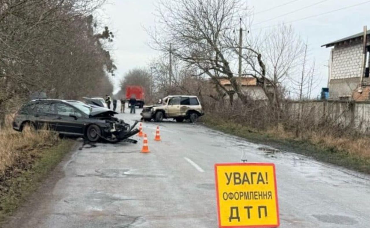 Аварія сталася біля села Дрозди. Фото: Нацполіція