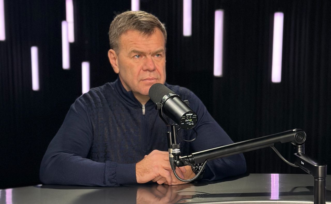 Сергій Підгайний під час інтерв’ю