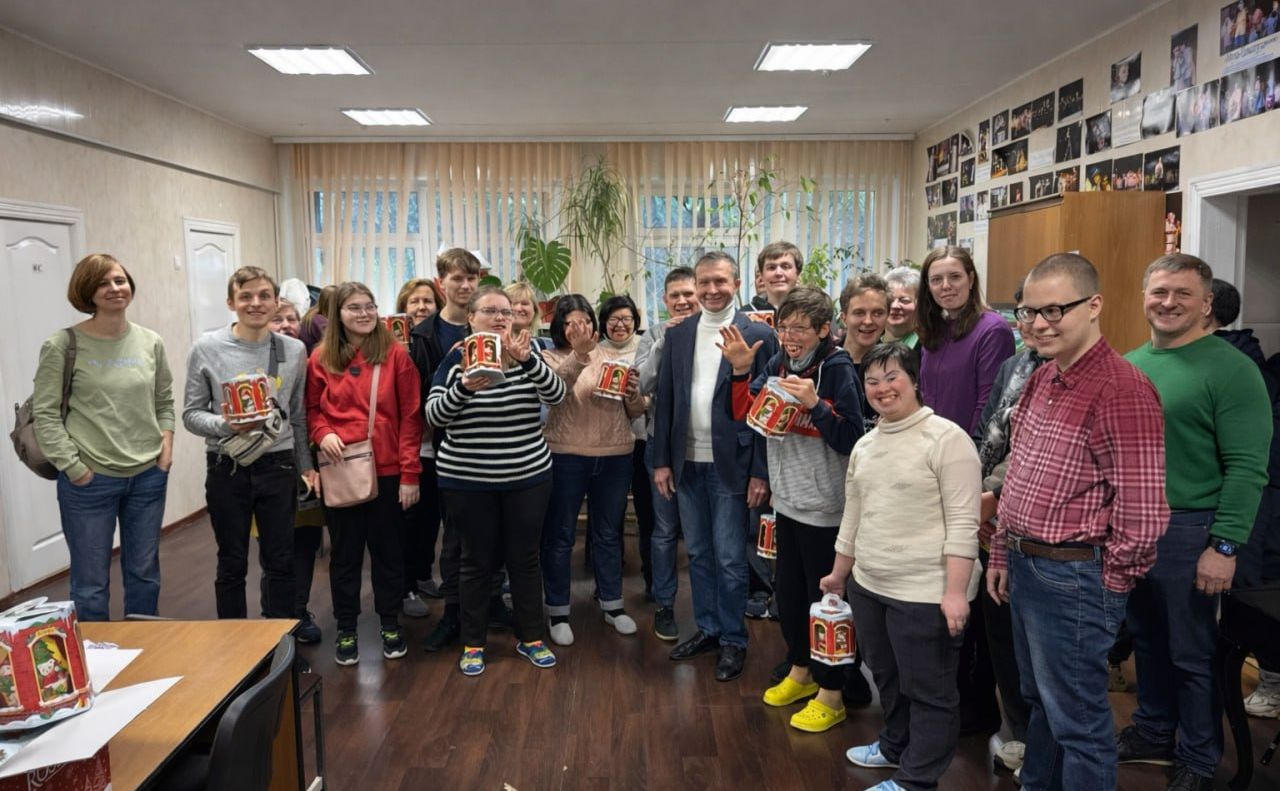 «Сусідська допомога» на Оболоні: як уже понад 20 років тут підтримують одне одного