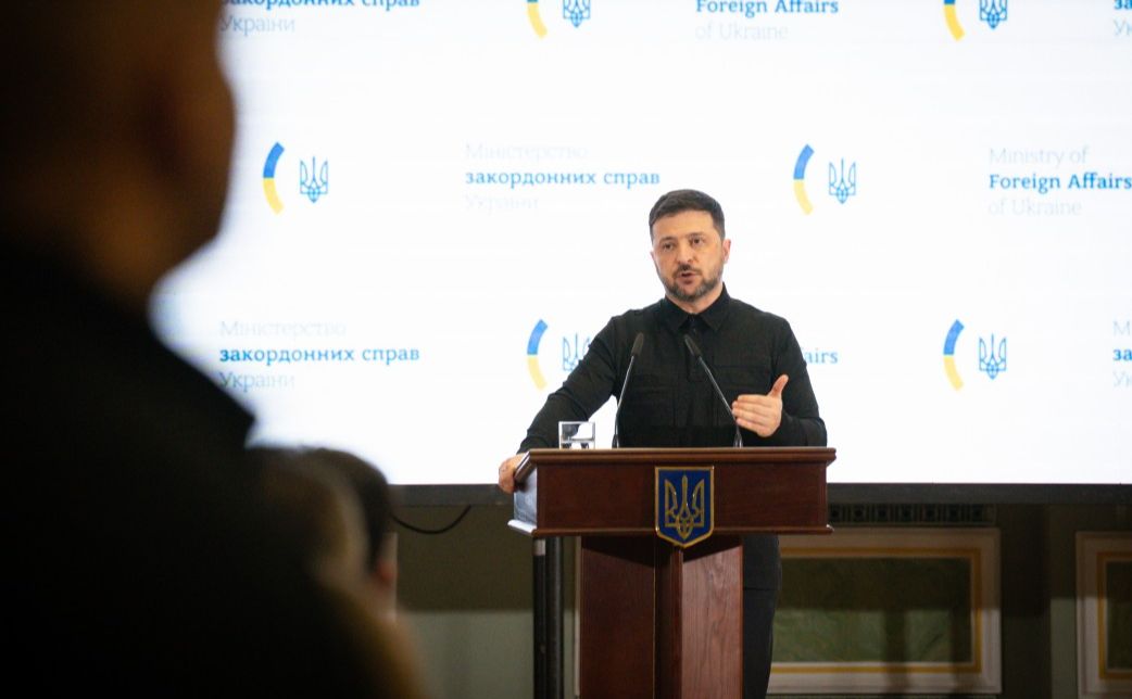 Президент Володимир Зеленський поспілкувався з медіа. Фото: Офіс Президента