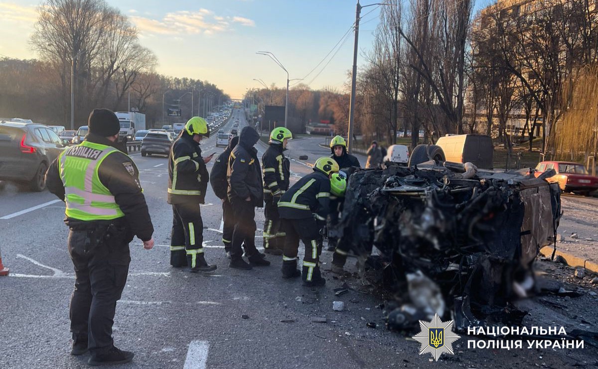 Правоохоронці встановлюють механізм і обставини аварії. Фото: поліція
