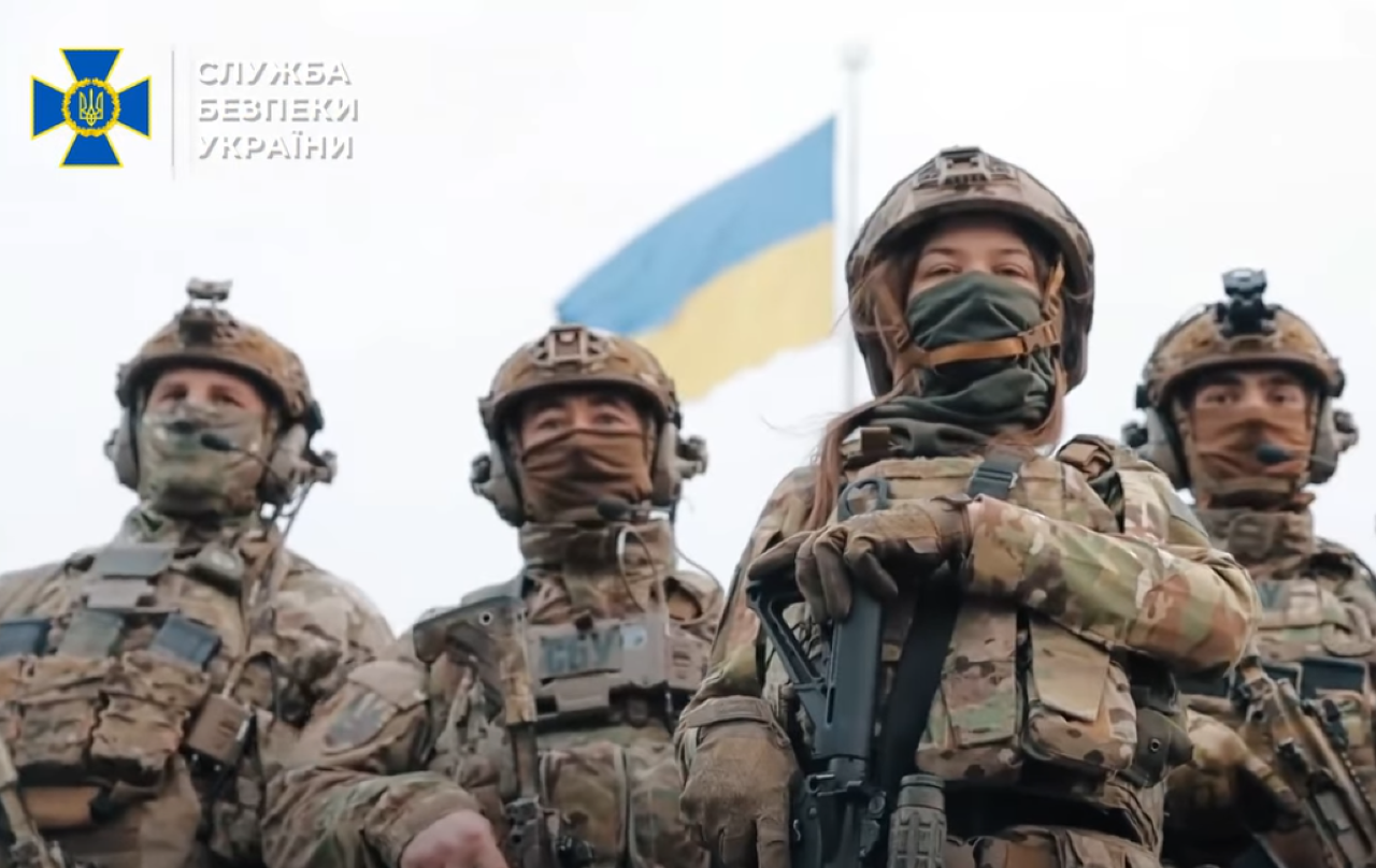 СБУ обіцяє ще більше «бавовни». Скрін з фб-відео