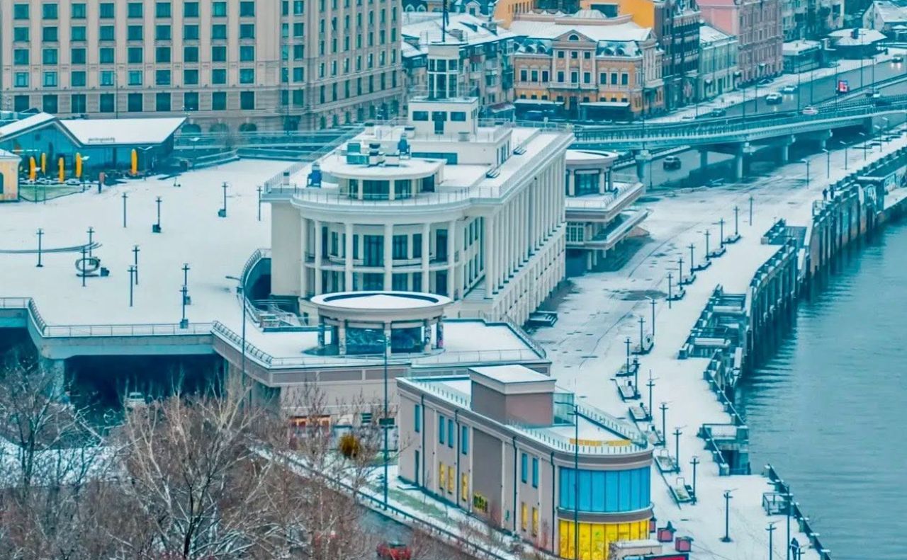 Набережна Дніпра на подолі взимку. Фото: КМДА