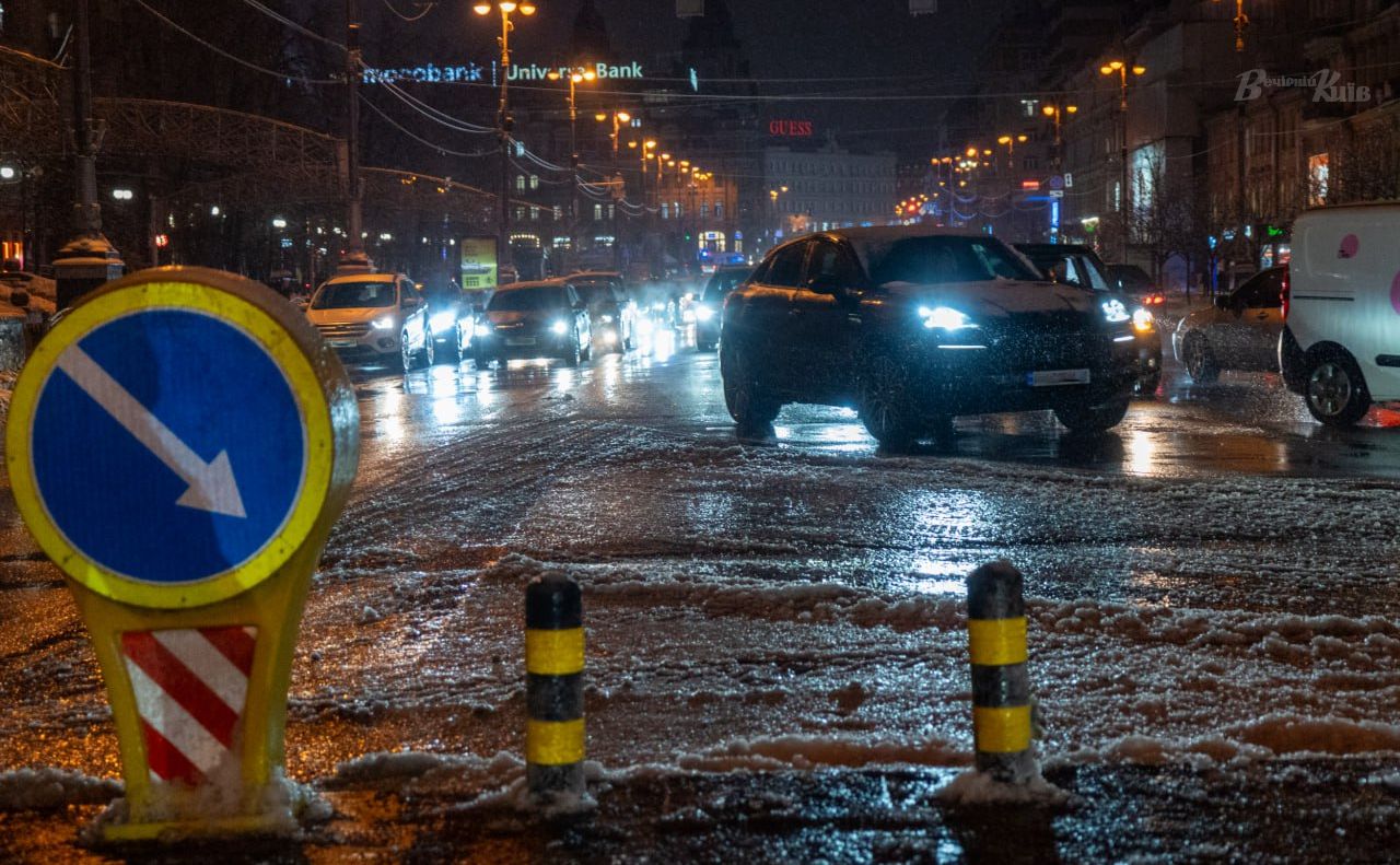 Транспортна розв’язка у Києві. Фото: Олексій Самсонов