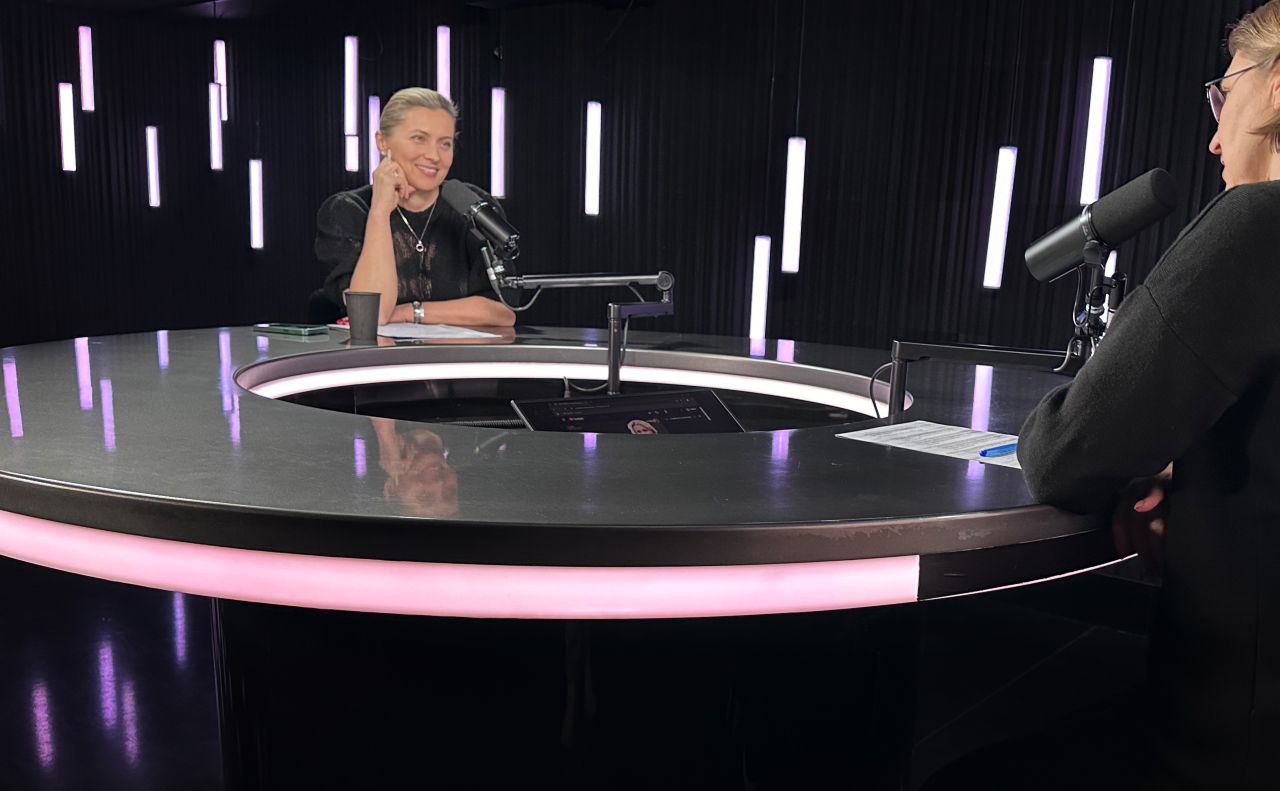 Під час інтерв’ю Олени Говорової для спільного проєкту «Київ FM» та «Вечірнього Києва». Фото: скрин відео