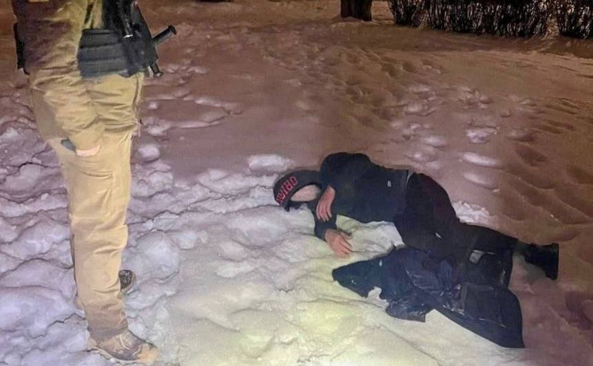 У Києві патрульні «Муніципальної охорони» врятували чоловіка від переохолодження