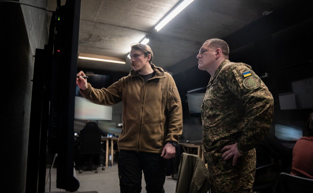 Командувач НГУ з командувачем «Азову». Фото: Олександр Півненко (Фб)