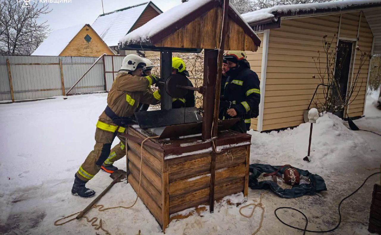 Під час рятувальної операції. Фото: ДСНС Київщини