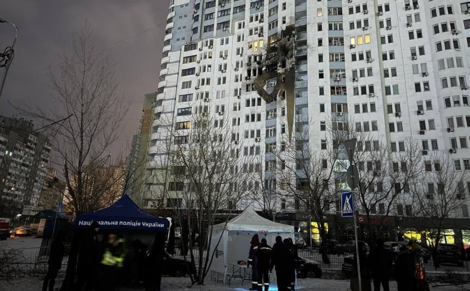У Дарницькому районі росіяни 9 січня повторно вдарили по багатоповерхівці. Фото: Київська міська прокуратура